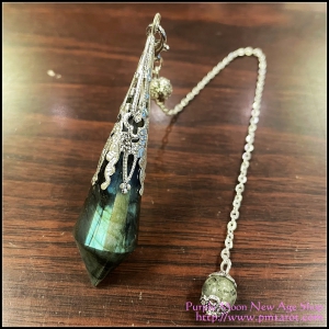 Boho Style Point Pendulum - Labradorite