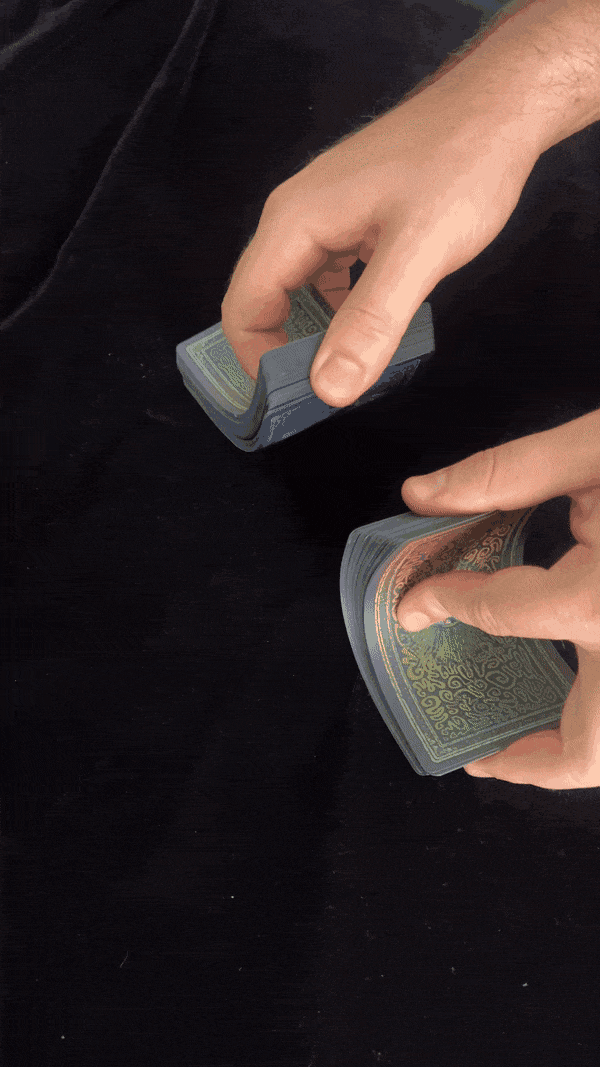 Mirra Visions: Lenticular Tarot And Oracle Deck