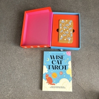 Wise Cat Tarot: Using The Wisdom Of The Cat To Enhance Your Tarot Reading